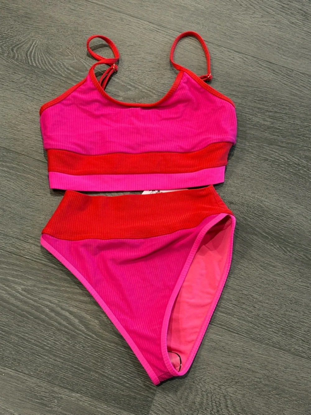 Beach Riot Eva Bikini Top M Emmy Bikini Bottom S Fuschia Red + Neon Pink NEW